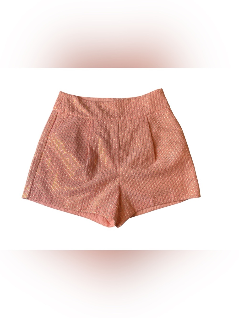 Free the Roses Size Med. NWT Peach color shorts lined